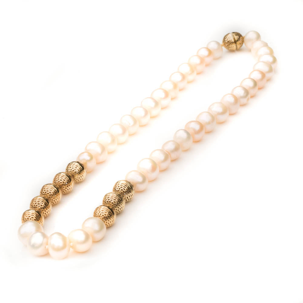 Pearl bead necklaces in bulk - Borneobe.com +62 856 450 47275  (Cell.WhatsApp)